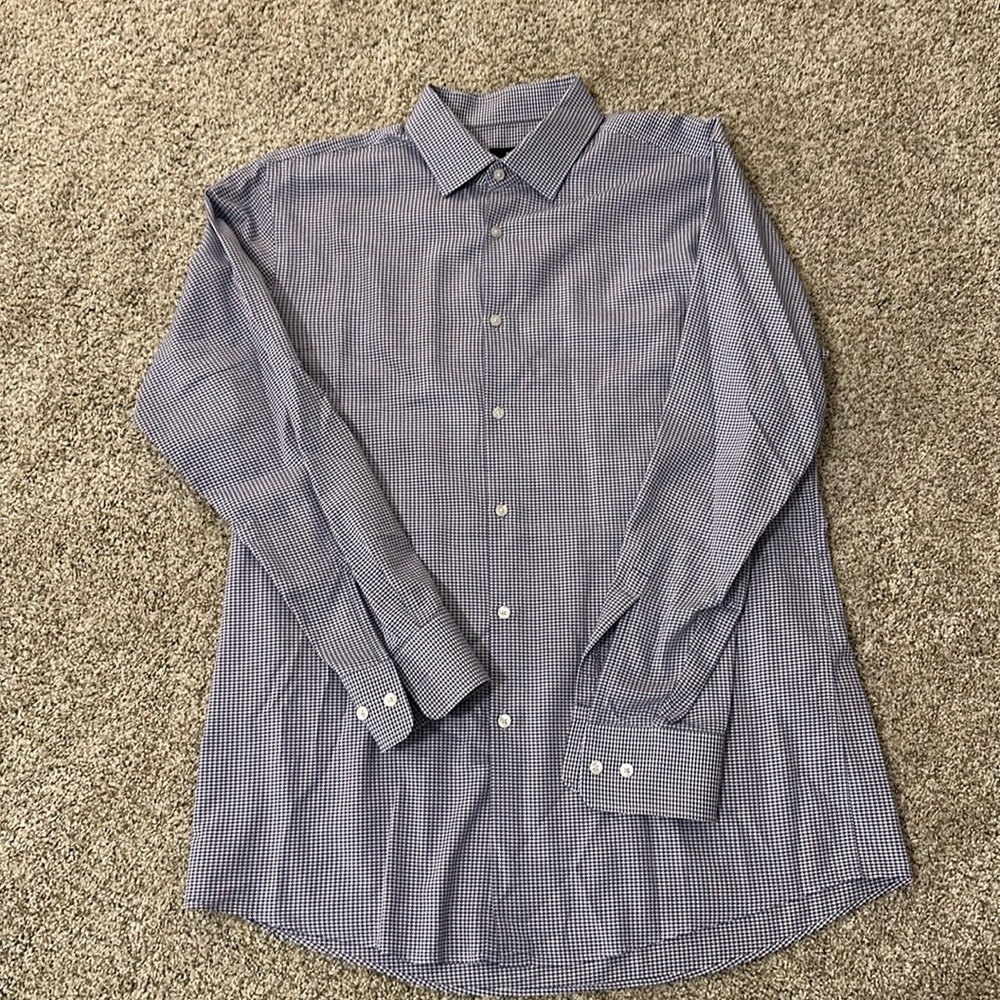 Hugo Boss sharp fit dress shirt 16 x 32/33